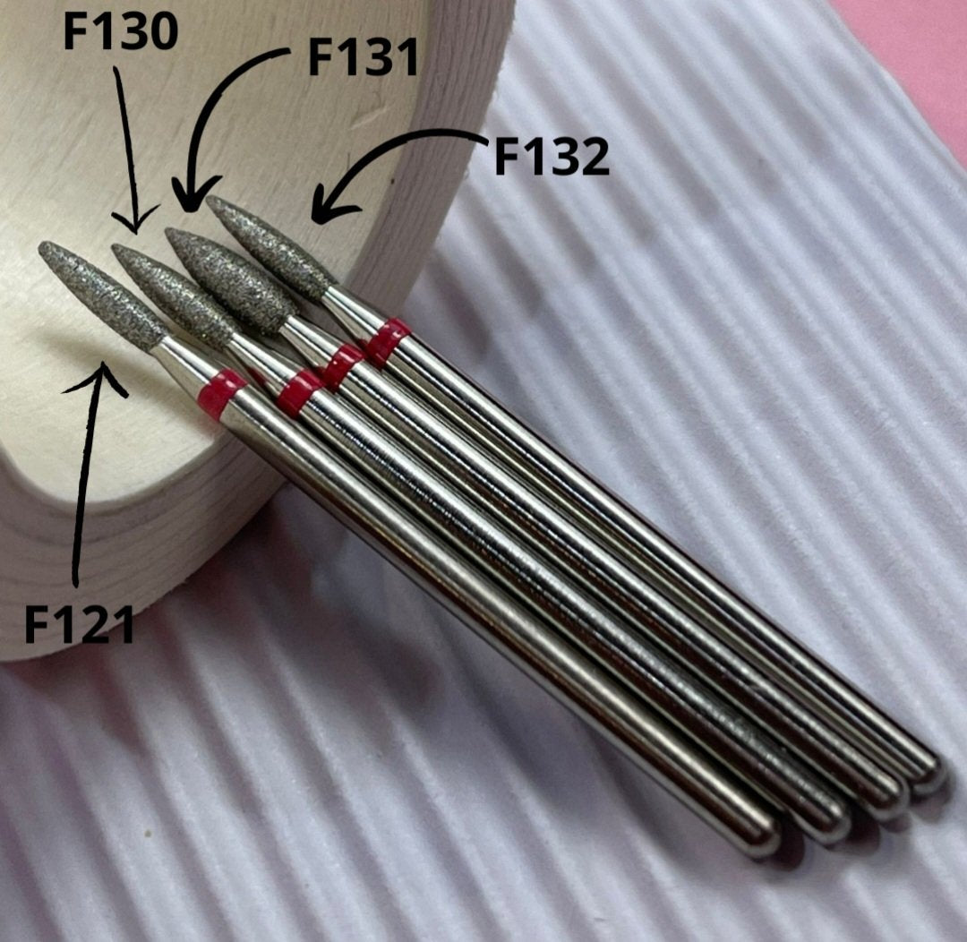 GOOD MANI Frez diamentowy Łezka czerwona F130