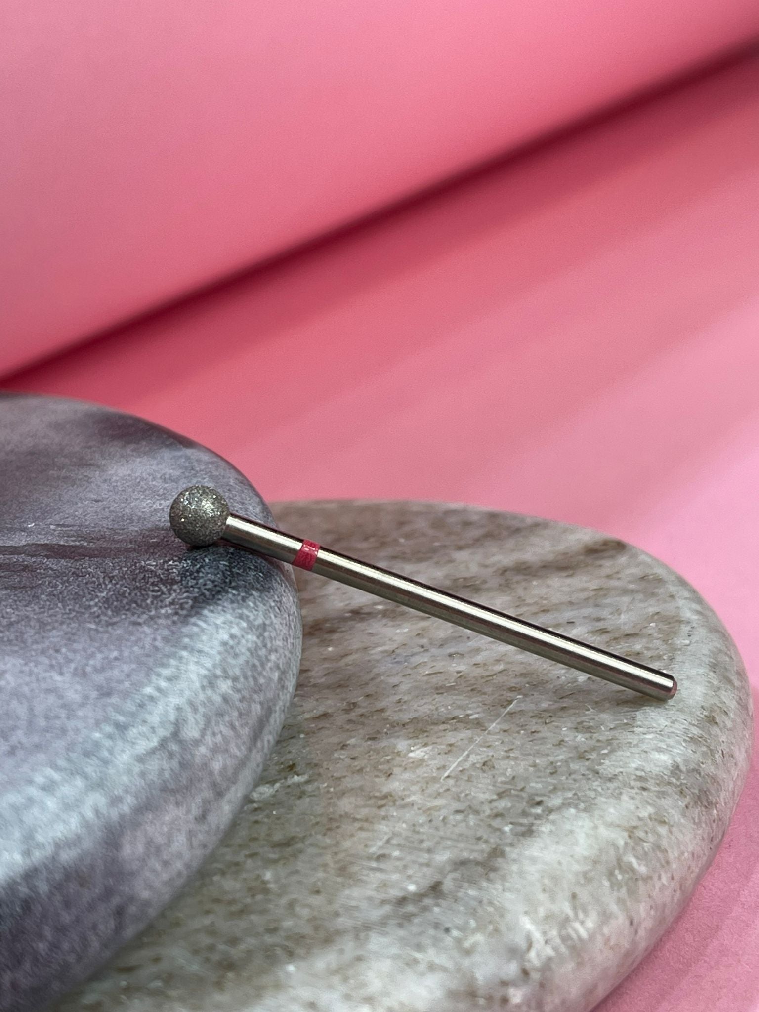 GOOD MANI Frez diamentowy Kulka czerwona F101